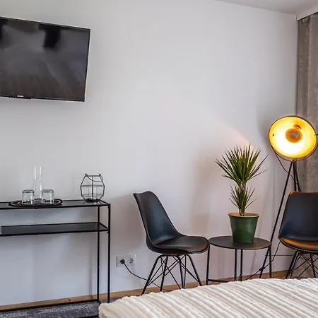 Fuchs & Hase Self Check In Rosegg