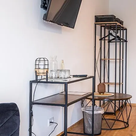 Fuchs & Hase Self Check In Rosegg