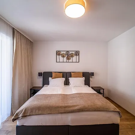 Tourist24 Hotel 3*