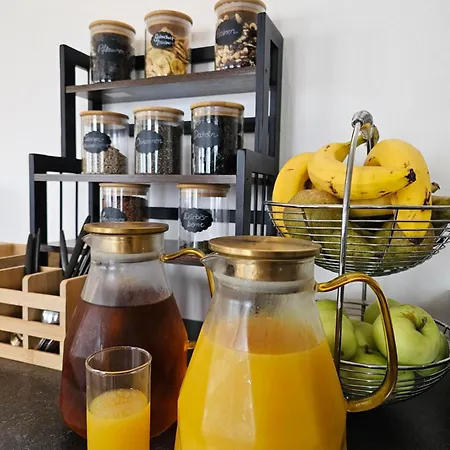 Fuchs & Hase Self Check In 3*