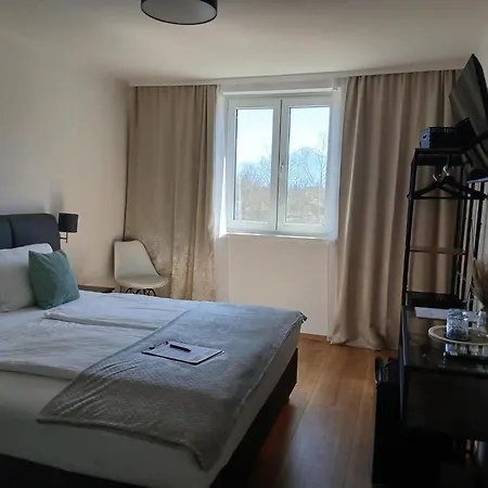 Fuchs & Hase Self Check In Hotel Rosegg