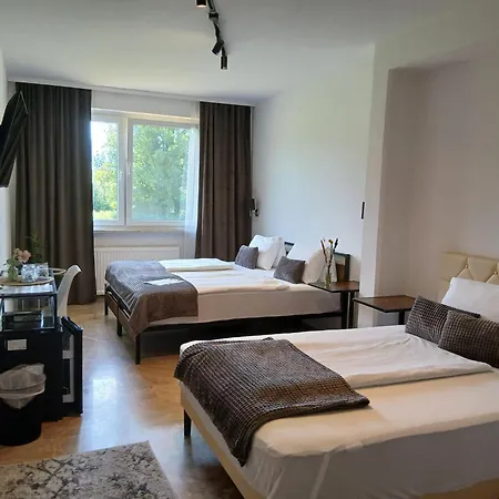 Fuchs & Hase Self Check In 3* Rosegg