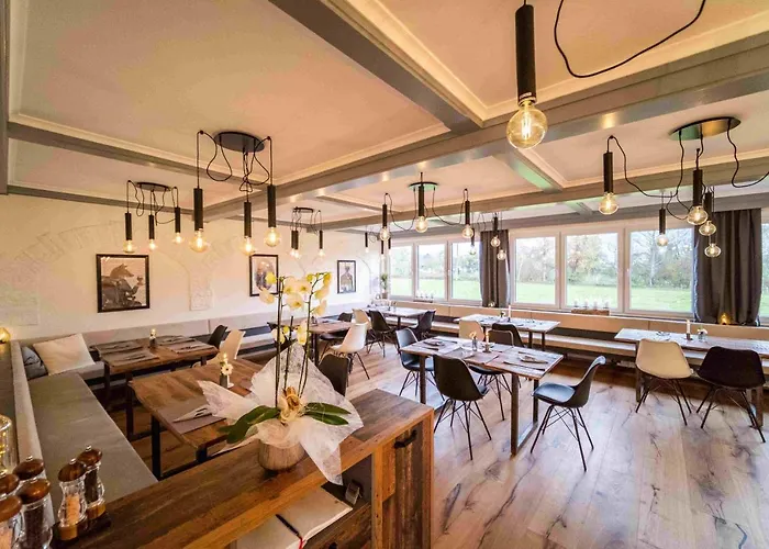 Fuchs & Hase Self Check In 3*