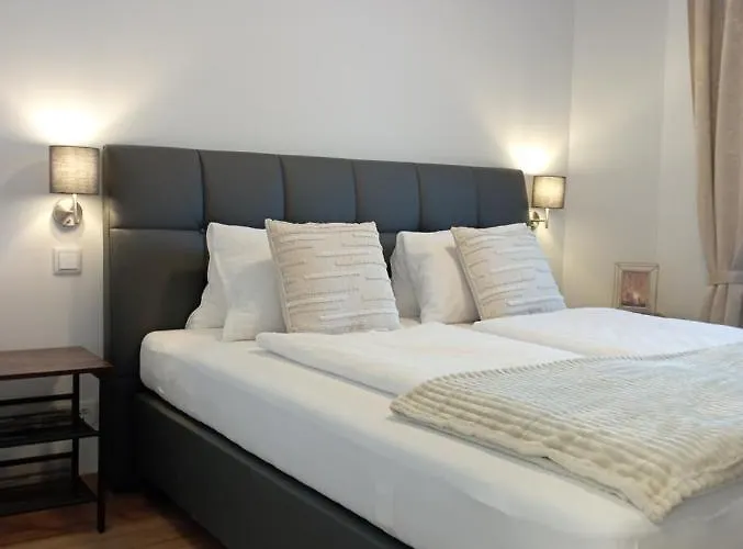 Fuchs & Hase Self Check In Hotell