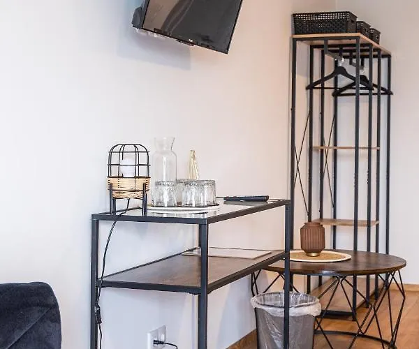 Fuchs & Hase Self Check In Rosegg