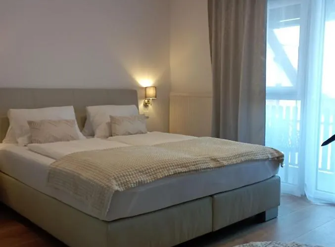 Fuchs & Hase Self Check In Rosegg