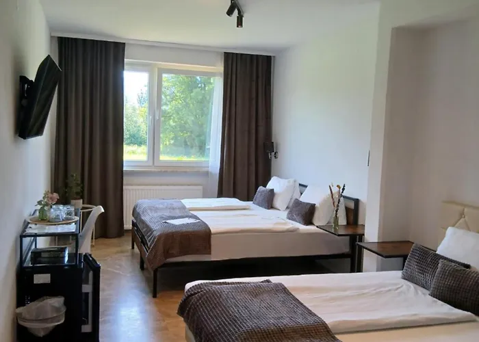 Fuchs & Hase Self Check In 3*