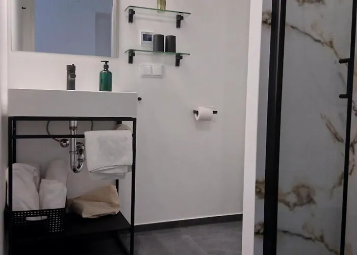 Fuchs & Hase Self Check In Rosegg