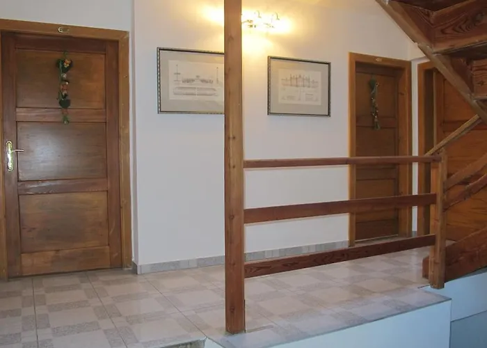 Fuchs & Hase Self Check In Rosegg